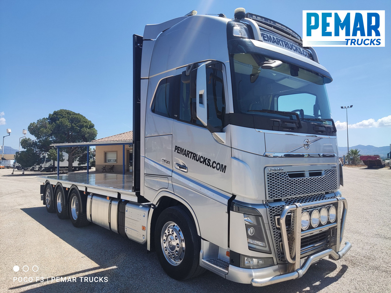 VOLVO FH16 750 8X4 PLATAFORMA CAJA ABIERTA - Vrachtwagen met open laadbak: afbeelding 3 VOLVO FH16 750 8X4 PLATAFORMA CAJA ABIERTA - Vrachtwagen met open laadbak: afbeelding 3