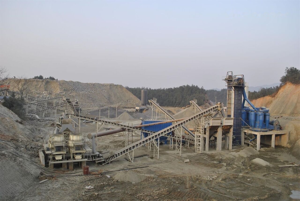 Kinglink 250TPH Granite/Basalt/Riverstone Crushing Plant - Breekinstallatie: afbeelding 1 Kinglink 250TPH Granite/Basalt/Riverstone Crushing Plant - Breekinstallatie: afbeelding 1