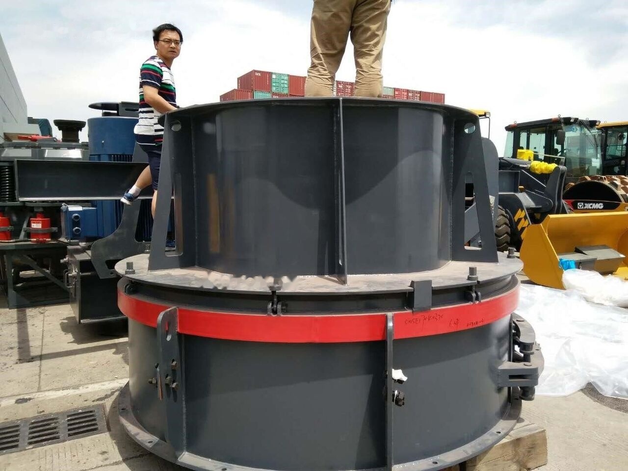 Kinglink KINGLINK New KL12 VSI Crusher - Slagbreker: afbeelding 2 Kinglink KINGLINK New KL12 VSI Crusher - Slagbreker: afbeelding 2