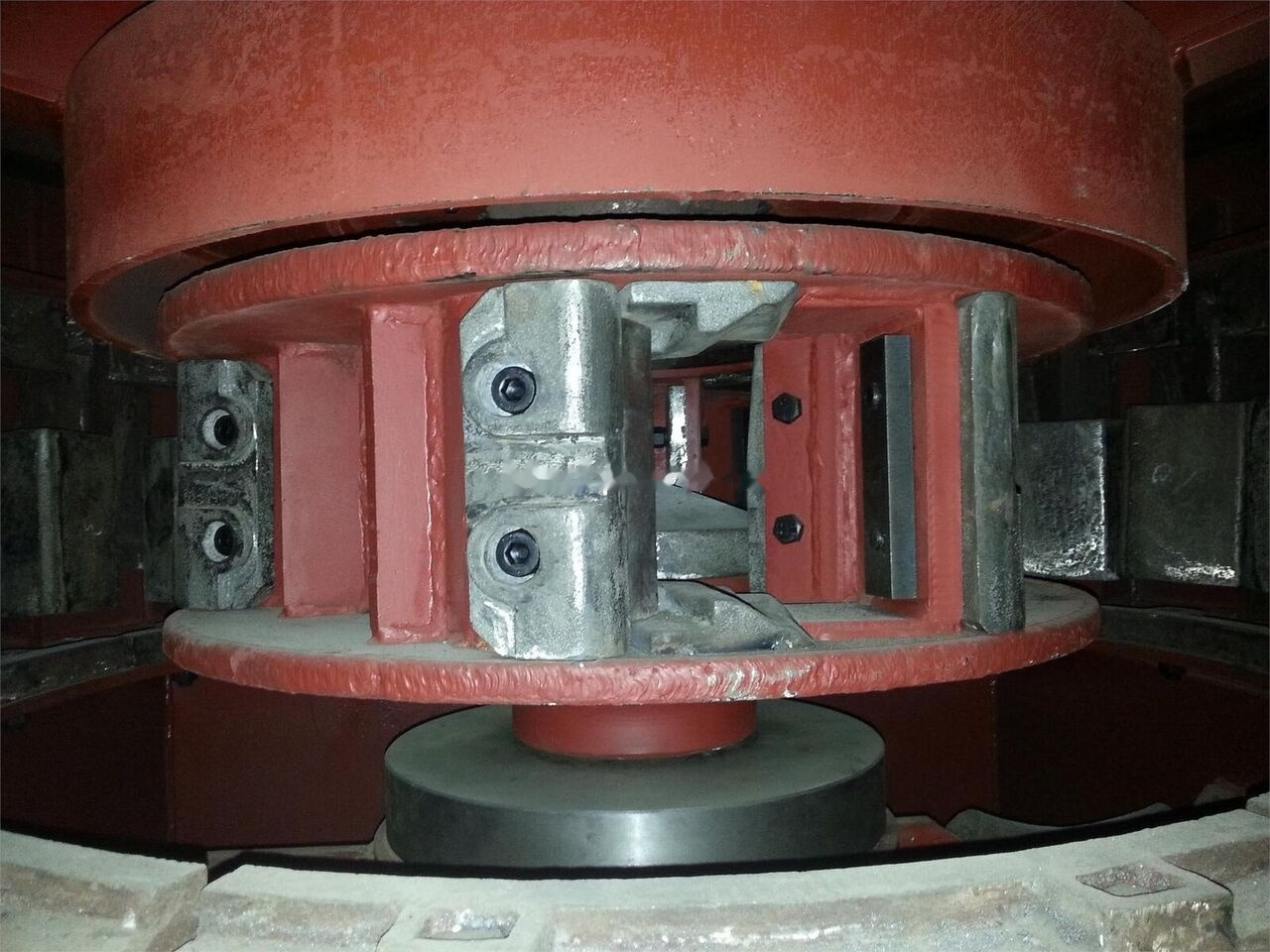 Kinglink KL12 Phosphate VSI Crusher - Slagbreker: afbeelding 3 Kinglink KL12 Phosphate VSI Crusher - Slagbreker: afbeelding 3