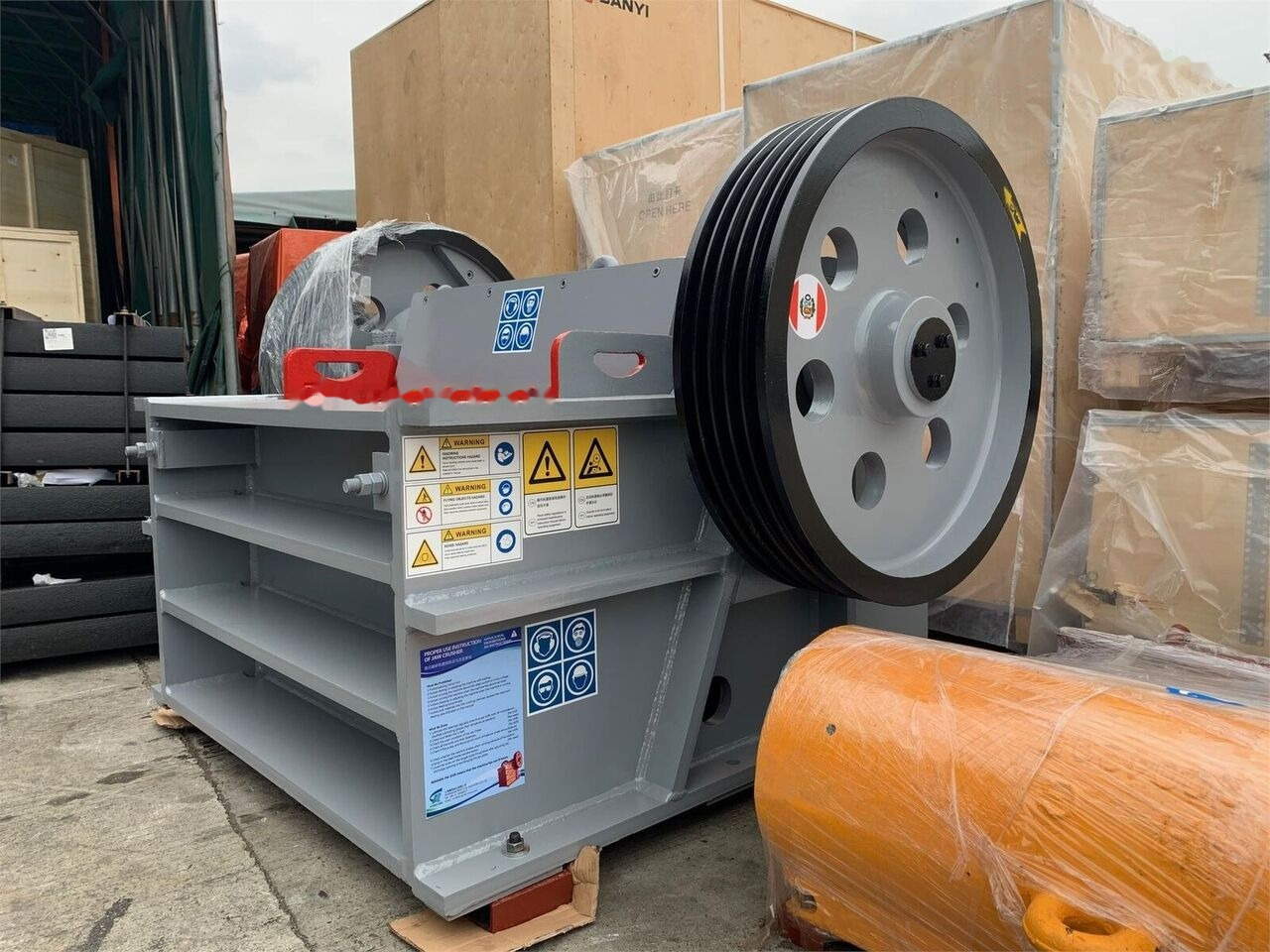 Kinglink PEX 10X47 Fine Stone Jaw Crusher for Concrete Batching Plant - Kaakbreker: afbeelding 1 Kinglink PEX 10X47 Fine Stone Jaw Crusher for Concrete Batching Plant - Kaakbreker: afbeelding 1
