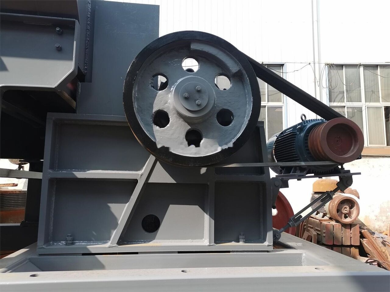 Kinglink PEX250x750 Semi Skid Frame Jaw Crusher - Kaakbreker: afbeelding 2 Kinglink PEX250x750 Semi Skid Frame Jaw Crusher - Kaakbreker: afbeelding 2