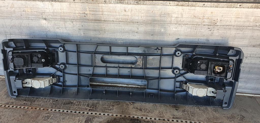 MAN TGL - Bumper voor Vrachtwagen: afbeelding 4 MAN TGL - Bumper voor Vrachtwagen: afbeelding 4