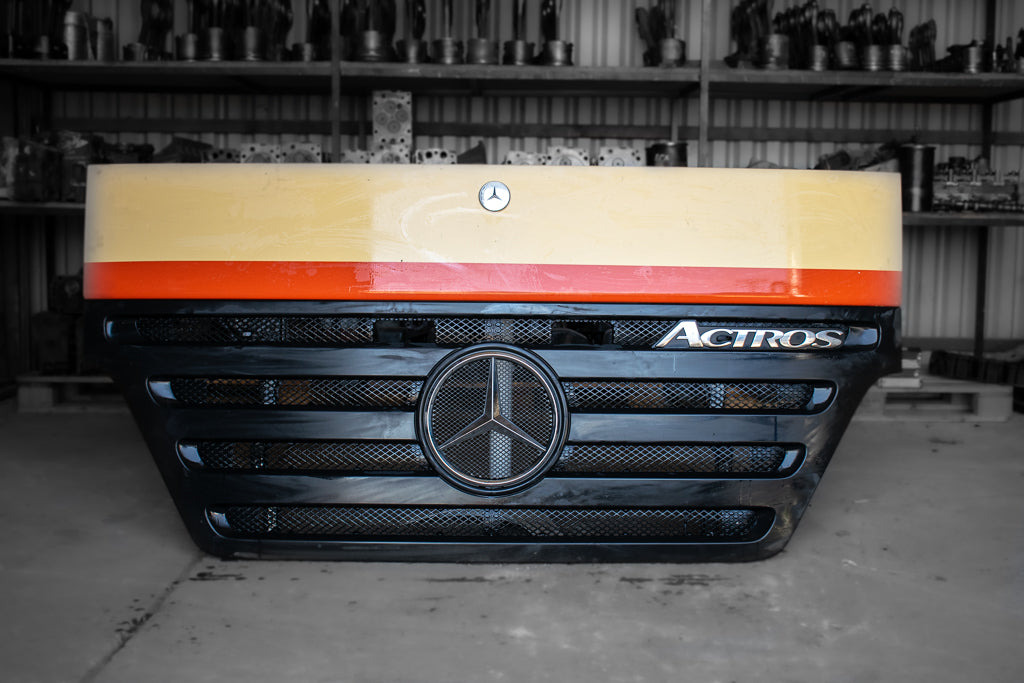 MERCEDES-BENZ ACTROS MEGA SPACE MP II - Motorkap voor Vrachtwagen: afbeelding 1 MERCEDES-BENZ ACTROS MEGA SPACE MP II - Motorkap voor Vrachtwagen: afbeelding 1
