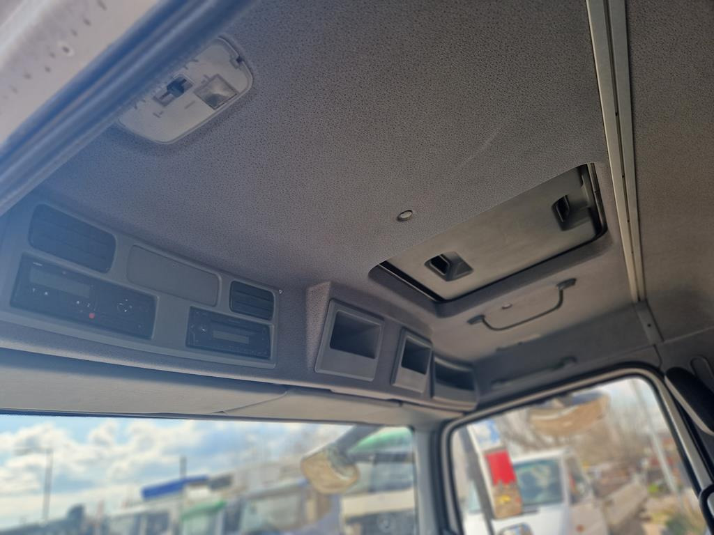 MERCEDES-BENZ ATEGO 816 - Schuifzeilen vrachtwagen: afbeelding 4 MERCEDES-BENZ ATEGO 816 - Schuifzeilen vrachtwagen: afbeelding 4