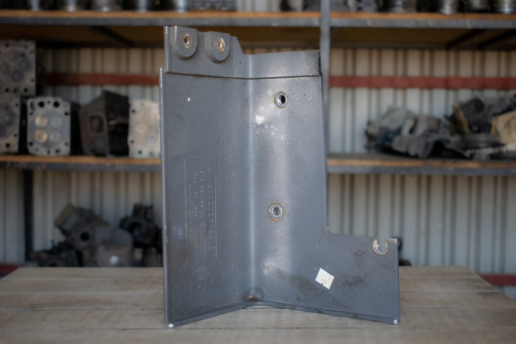 MERCEDES-BENZ ATEGO CABIN FRONT FENDER EXTENSION - Spatbord voor Vrachtwagen: afbeelding 2 MERCEDES-BENZ ATEGO CABIN FRONT FENDER EXTENSION - Spatbord voor Vrachtwagen: afbeelding 2
