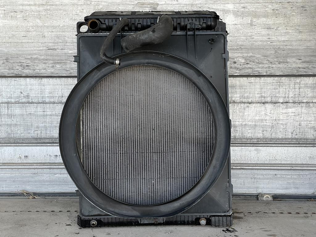 MERCEDES-BENZ AXOR - BEHR 376 721 261 - Radiateur voor Vrachtwagen: afbeelding 2 MERCEDES-BENZ AXOR - BEHR 376 721 261 - Radiateur voor Vrachtwagen: afbeelding 2