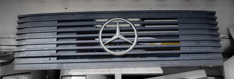 MERCEDES-BENZ SK - Motorkap voor Vrachtwagen: afbeelding 1 MERCEDES-BENZ SK - Motorkap voor Vrachtwagen: afbeelding 1