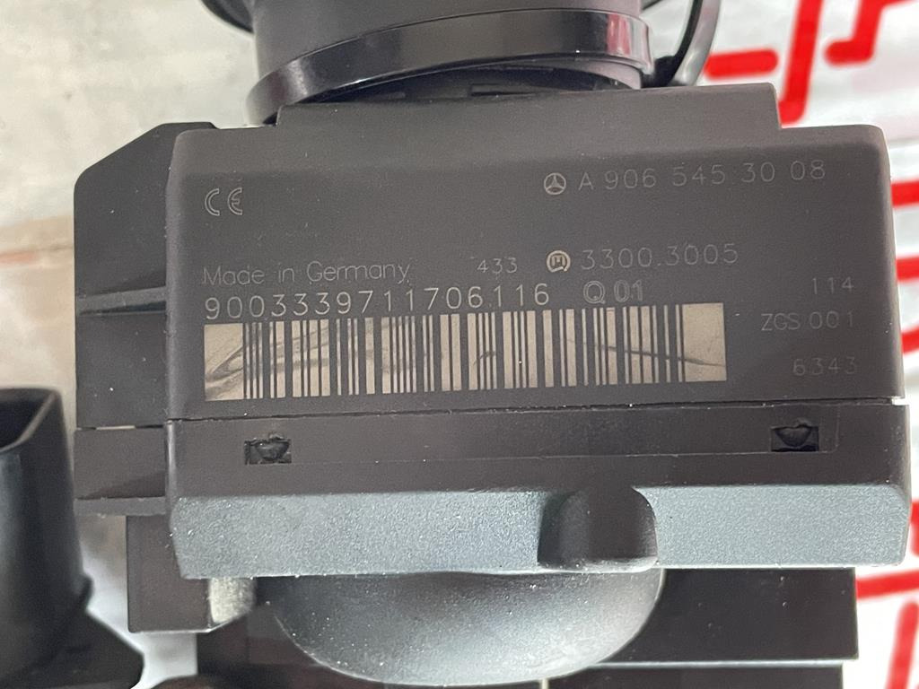 MERCEDES-BENZ SPRINTER - A 646 150 6278 - ECU voor Vrachtwagen: afbeelding 4 MERCEDES-BENZ SPRINTER - A 646 150 6278 - ECU voor Vrachtwagen: afbeelding 4