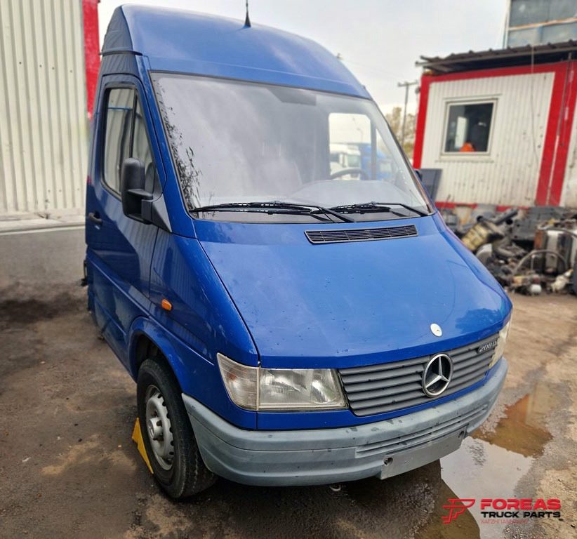 MERCEDES SPRINTER OM601 - Cabine voor Bedrijfswagen: afbeelding 3 MERCEDES SPRINTER OM601 - Cabine voor Bedrijfswagen: afbeelding 3