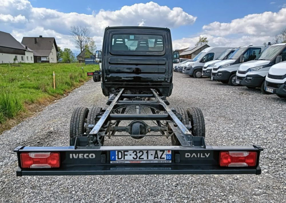 Iveco 35C13, 35C12, 35C14, 35C15 - Chassis vrachtwagen: afbeelding 3 Iveco 35C13, 35C12, 35C14, 35C15 - Chassis vrachtwagen: afbeelding 3