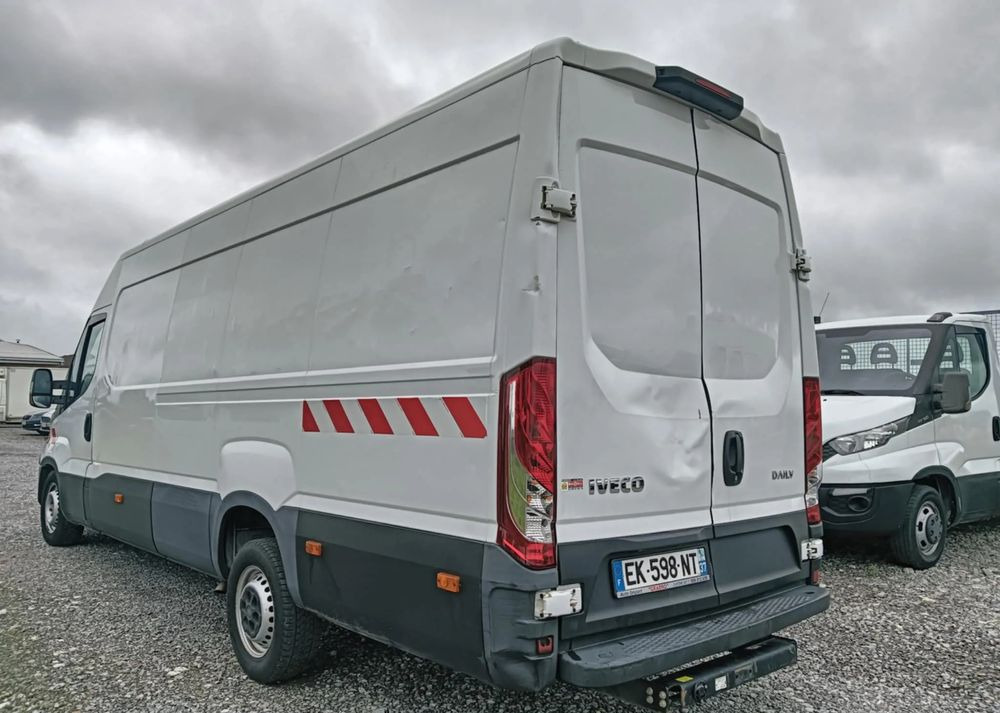 Iveco 35S14,35S13,35C13,35C12, - Gesloten bestelwagen: afbeelding 4 Iveco 35S14,35S13,35C13,35C12, - Gesloten bestelwagen: afbeelding 4