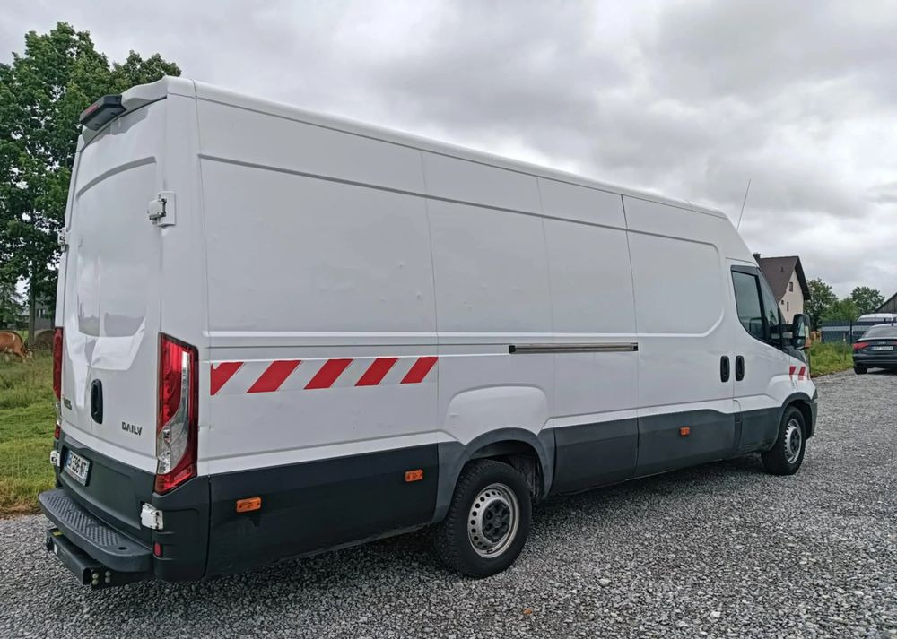 Iveco 35S14,35S13,35C13,35C12, - Gesloten bestelwagen: afbeelding 2 Iveco 35S14,35S13,35C13,35C12, - Gesloten bestelwagen: afbeelding 2