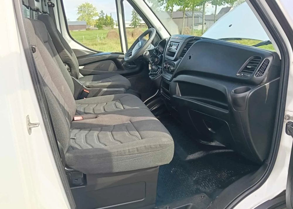 Iveco DAILY 35C13, 35C12, 35C14, 35C15 - Kipper bestelwagen: afbeelding 4 Iveco DAILY 35C13, 35C12, 35C14, 35C15 - Kipper bestelwagen: afbeelding 4