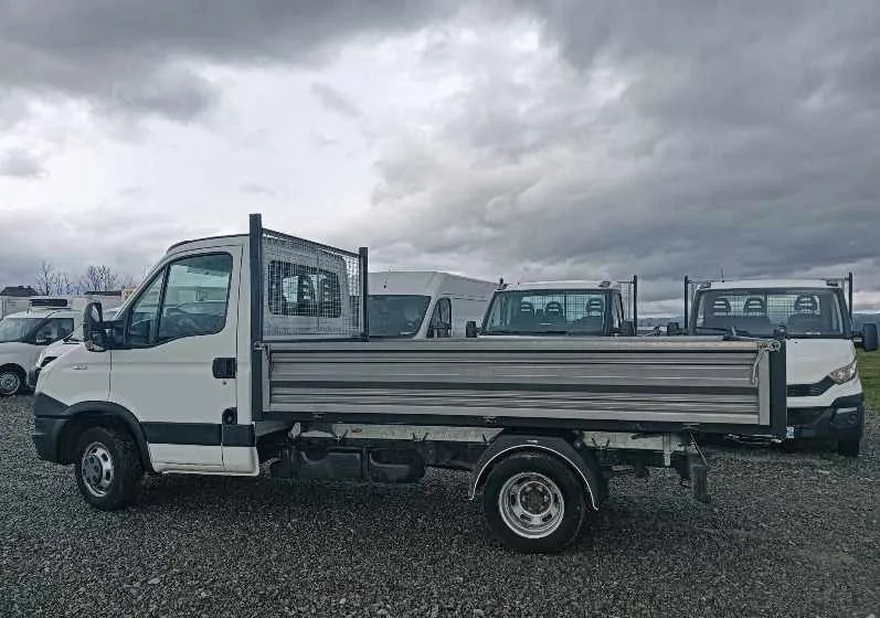 Iveco DAILY 35C13, 35C12, 35C15 - Kipper bestelwagen: afbeelding 4 Iveco DAILY 35C13, 35C12, 35C15 - Kipper bestelwagen: afbeelding 4