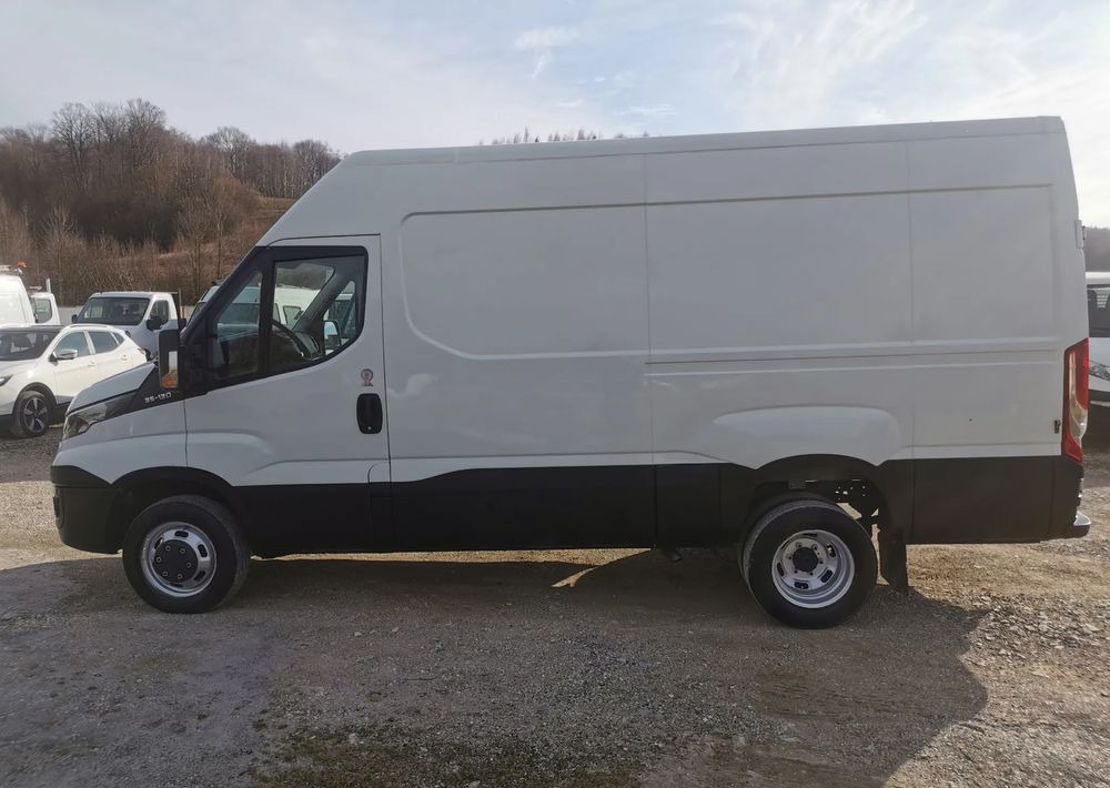 Iveco 35C13 Daily L3H2 bliźniak Klima 2.3-130KM 6-biegów Hak podwójne koła 35-130 L4H2 - Gesloten bestelwagen: afbeelding 2 Iveco 35C13 Daily L3H2 bliźniak Klima 2.3-130KM 6-biegów Hak podwójne koła 35-130 L4H2 - Gesloten bestelwagen: afbeelding 2