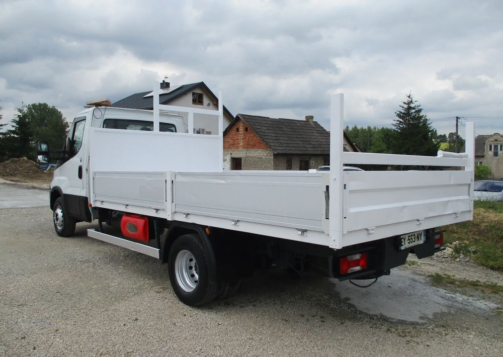 Iveco Daily 3.0 na bliźniaku 70C18 skrzynia, laweta, rama, HDS, 70-180 kiper - Vrachtwagen met open laadbak: afbeelding 5 Iveco Daily 3.0 na bliźniaku 70C18 skrzynia, laweta, rama, HDS, 70-180 kiper - Vrachtwagen met open laadbak: afbeelding 5