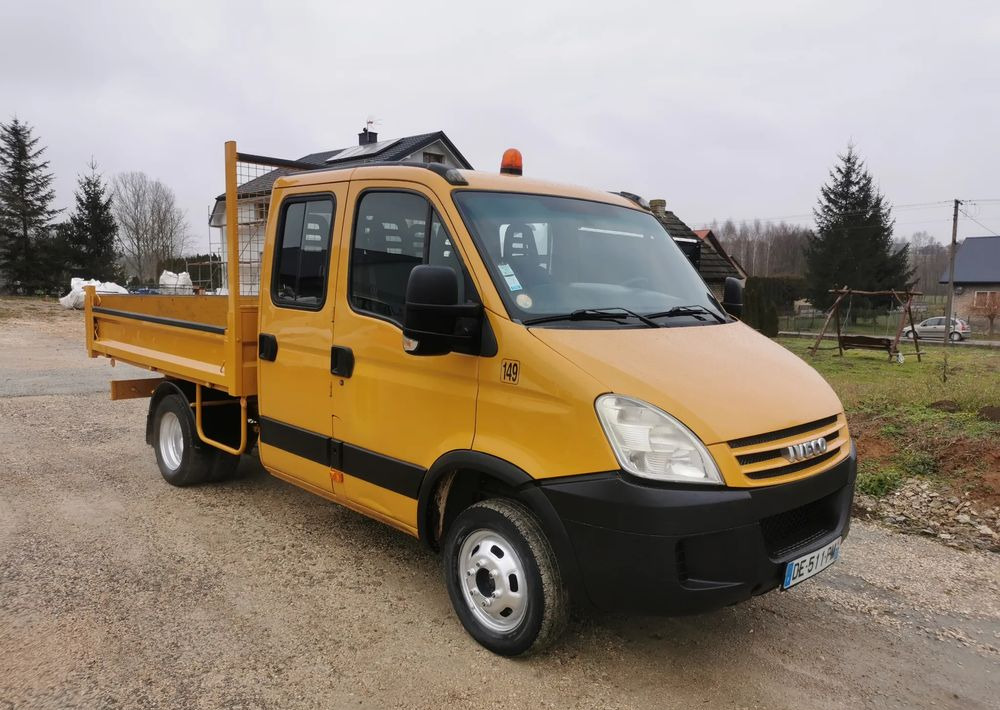 Iveco Daily 35C12 Brygadówka wywrotka Dubel hak kiper doka 35C13 - Kipper bestelwagen: afbeelding 1 Iveco Daily 35C12 Brygadówka wywrotka Dubel hak kiper doka 35C13 - Kipper bestelwagen: afbeelding 1