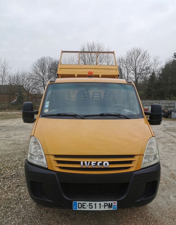 Iveco Daily 35C12 Brygadówka wywrotka Dubel hak kiper doka 35C13 - Kipper bestelwagen: afbeelding 2 Iveco Daily 35C12 Brygadówka wywrotka Dubel hak kiper doka 35C13 - Kipper bestelwagen: afbeelding 2