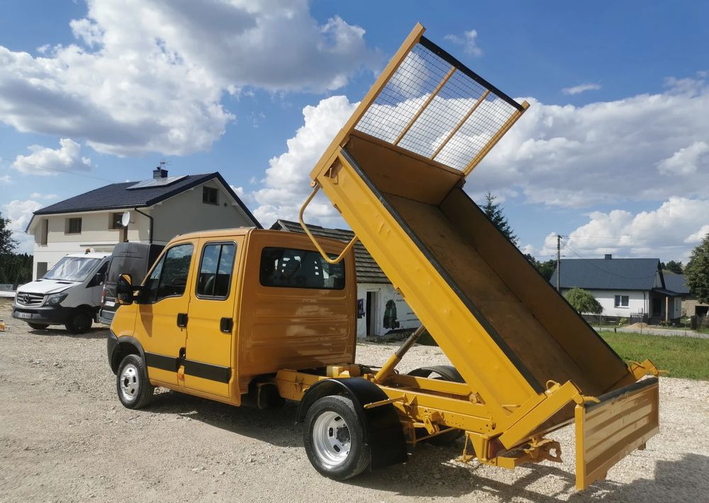 Iveco Daily 35C12 Brygadówka wywrotka Dubel hak kiper doka 35C13 - Kipper bestelwagen: afbeelding 4 Iveco Daily 35C12 Brygadówka wywrotka Dubel hak kiper doka 35C13 - Kipper bestelwagen: afbeelding 4