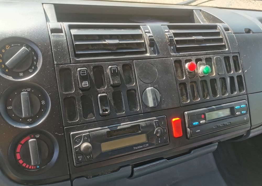 Vrachtwagen met open laadbak, Kraanwagen Mercedes-Benz Atego 1823 żuraw HDS Atlas 105.2 koła 315/80R22,5: afbeelding 16