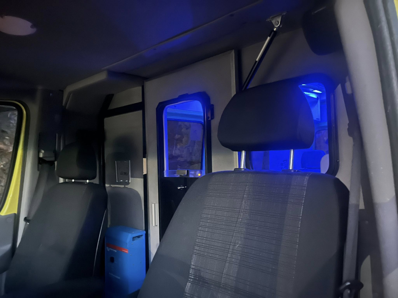 Leasing MERCEDES-BENZ Sprinter 319 - Light AMBULANCE / shvydka dopomo MERCEDES-BENZ Sprinter 319 - Light AMBULANCE / shvydka dopomo: afbeelding 16