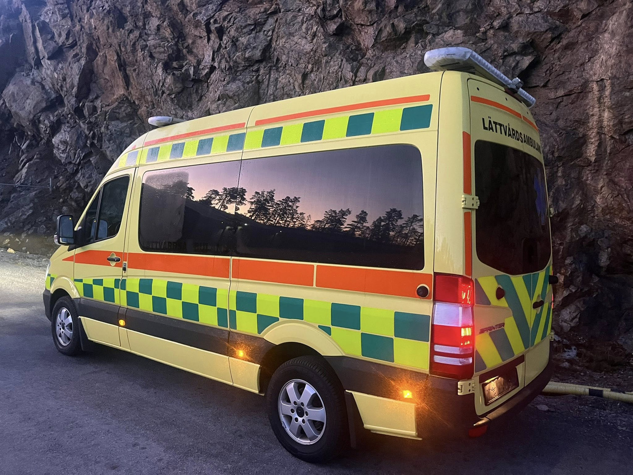 Leasing MERCEDES-BENZ Sprinter 319 - Light AMBULANCE / shvydka dopomo MERCEDES-BENZ Sprinter 319 - Light AMBULANCE / shvydka dopomo: afbeelding 7