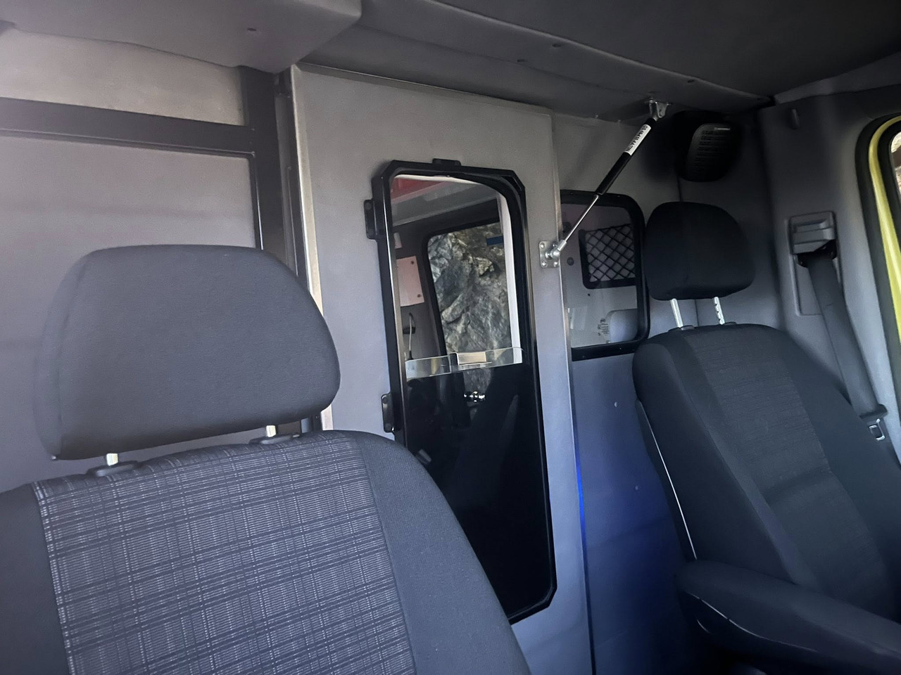 Leasing MERCEDES-BENZ Sprinter 319 - Light AMBULANCE / shvydka dopomo MERCEDES-BENZ Sprinter 319 - Light AMBULANCE / shvydka dopomo: afbeelding 19