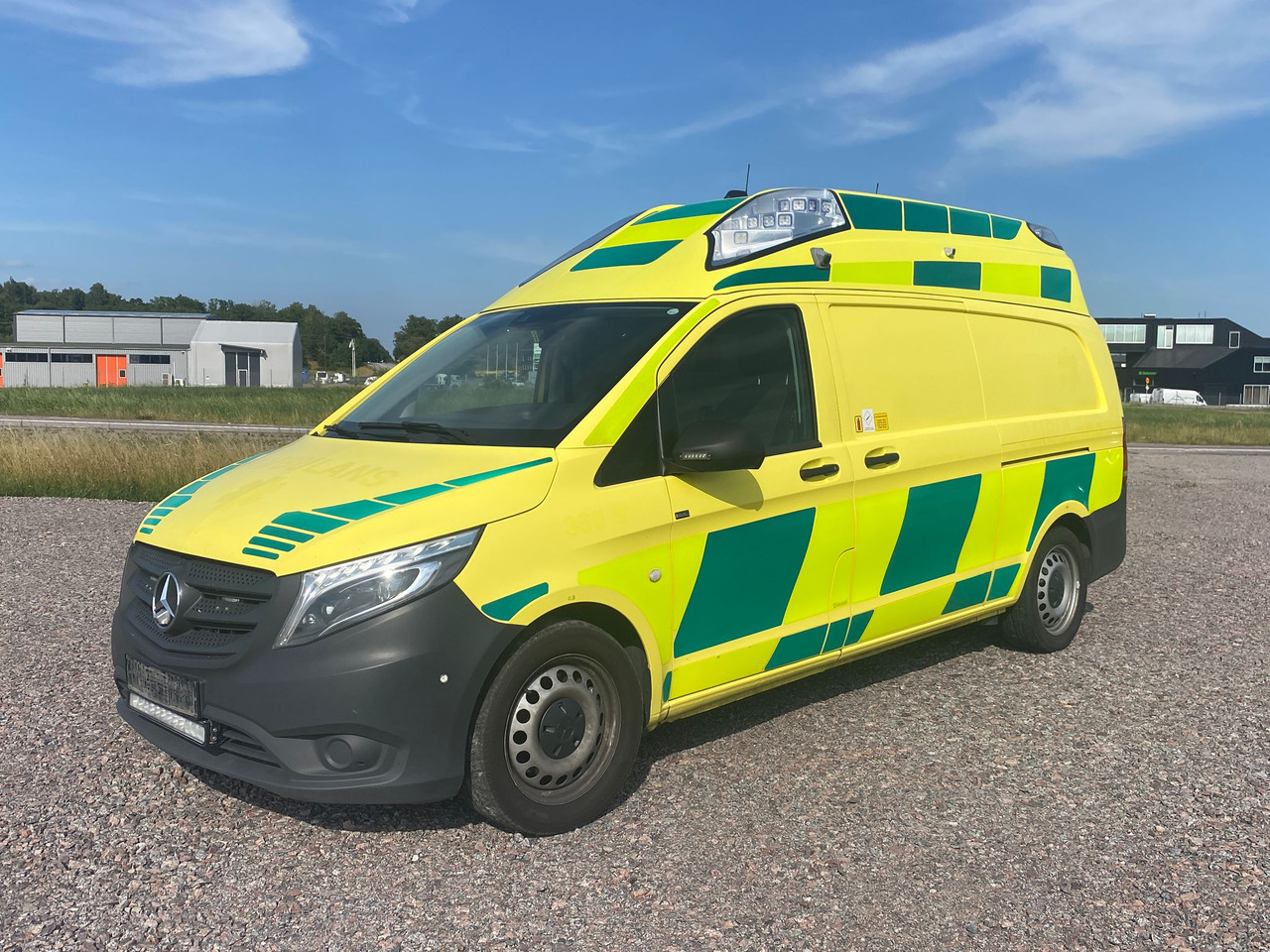 MERCEDES-BENZ Vito 119 4x4 - Ambulans / AMBULANCE - Ambulance: afbeelding 1 MERCEDES-BENZ Vito 119 4x4 - Ambulans / AMBULANCE - Ambulance: afbeelding 1