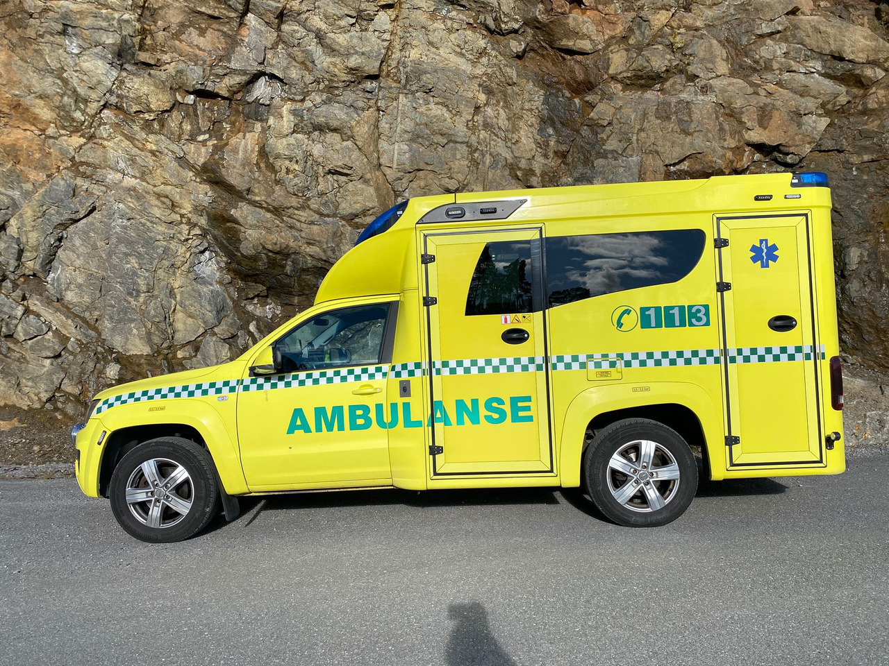 VOLKSWAGEN Amarok XL 4motions - Ambulance: afbeelding 3 VOLKSWAGEN Amarok XL 4motions - Ambulance: afbeelding 3
