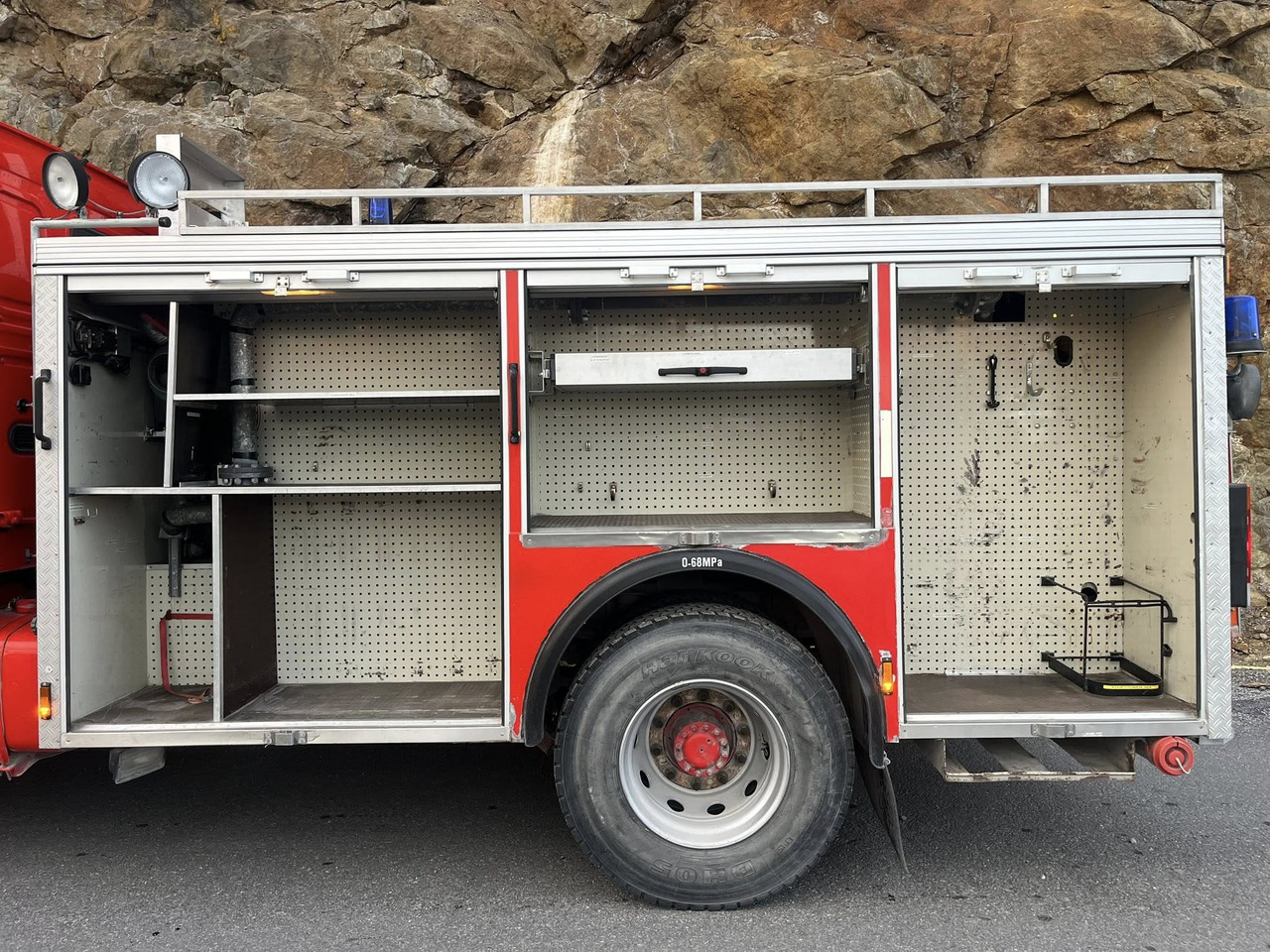 VOLVO FL10 4x2 - fire engine / fire truck / brandbil - Brandweerwagen: afbeelding 4 VOLVO FL10 4x2 - fire engine / fire truck / brandbil - Brandweerwagen: afbeelding 4