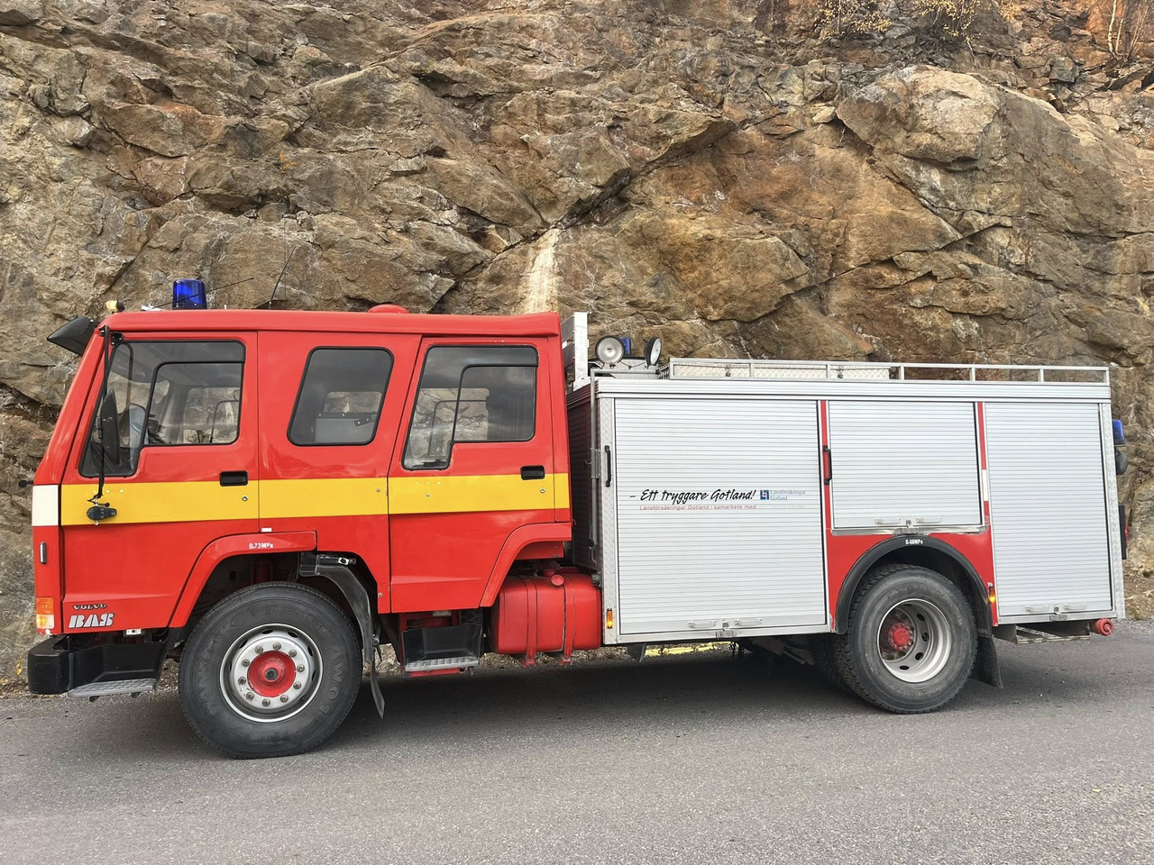 VOLVO FL10 4x2 - fire engine / fire truck / brandbil - Brandweerwagen: afbeelding 2 VOLVO FL10 4x2 - fire engine / fire truck / brandbil - Brandweerwagen: afbeelding 2