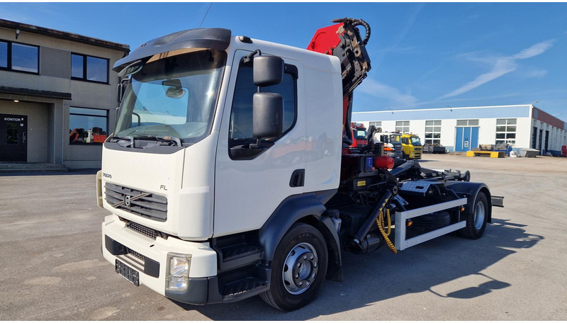 Volvo FL280 4X2 HMF 1560 + platform - Haakarmsysteem vrachtwagen, Kraanwagen: afbeelding 5 Volvo FL280 4X2 HMF 1560 + platform - Haakarmsysteem vrachtwagen, Kraanwagen: afbeelding 5