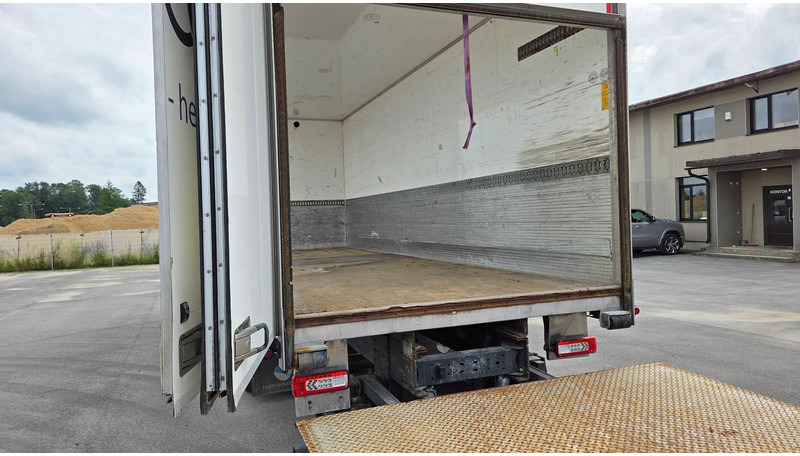 Bakwagen Volvo FM330 4X2: afbeelding 14 Bakwagen Volvo FM330 4X2: afbeelding 14