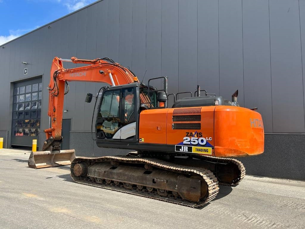 Hitachi ZX 250 LC-6 (GPS Prepared) - Rupsgraafmachine: afbeelding 3 Hitachi ZX 250 LC-6 (GPS Prepared) - Rupsgraafmachine: afbeelding 3