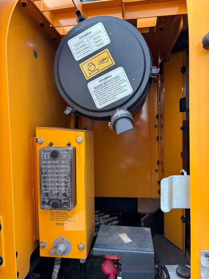 Nieuw Graafmachine Hyundai R 245 LR: afbeelding 21