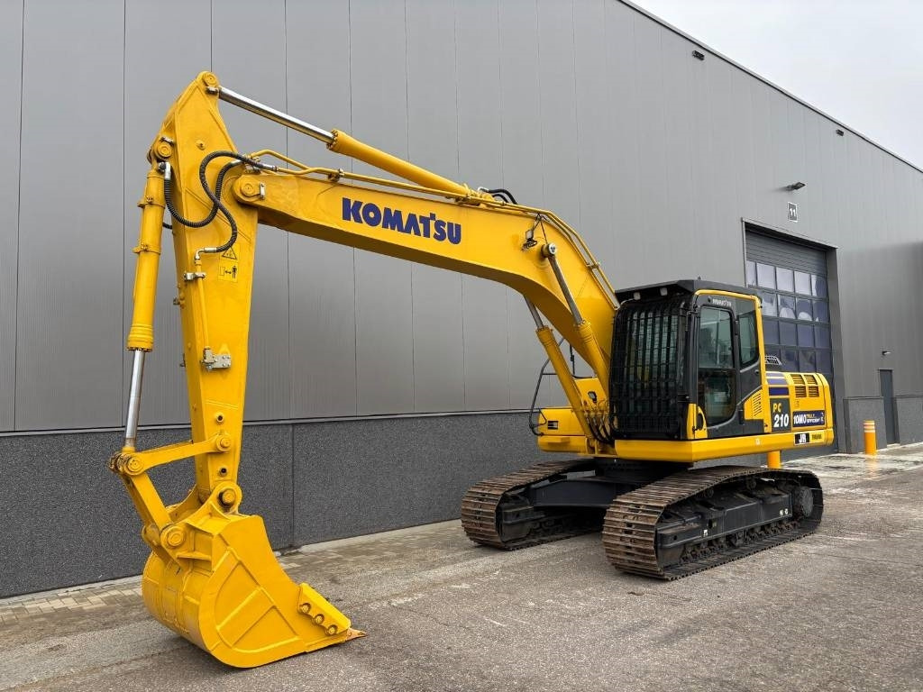 Komatsu PC 210-10M0 (New / Non CE Certified) - Rupsgraafmachine: afbeelding 2 Komatsu PC 210-10M0 (New / Non CE Certified) - Rupsgraafmachine: afbeelding 2