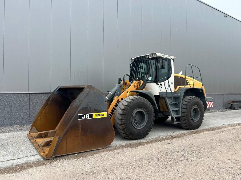 Liebherr L 550 (Comes with High-tip - Mit Hochkipper) - Wiellader: afbeelding 2 Liebherr L 550 (Comes with High-tip - Mit Hochkipper) - Wiellader: afbeelding 2