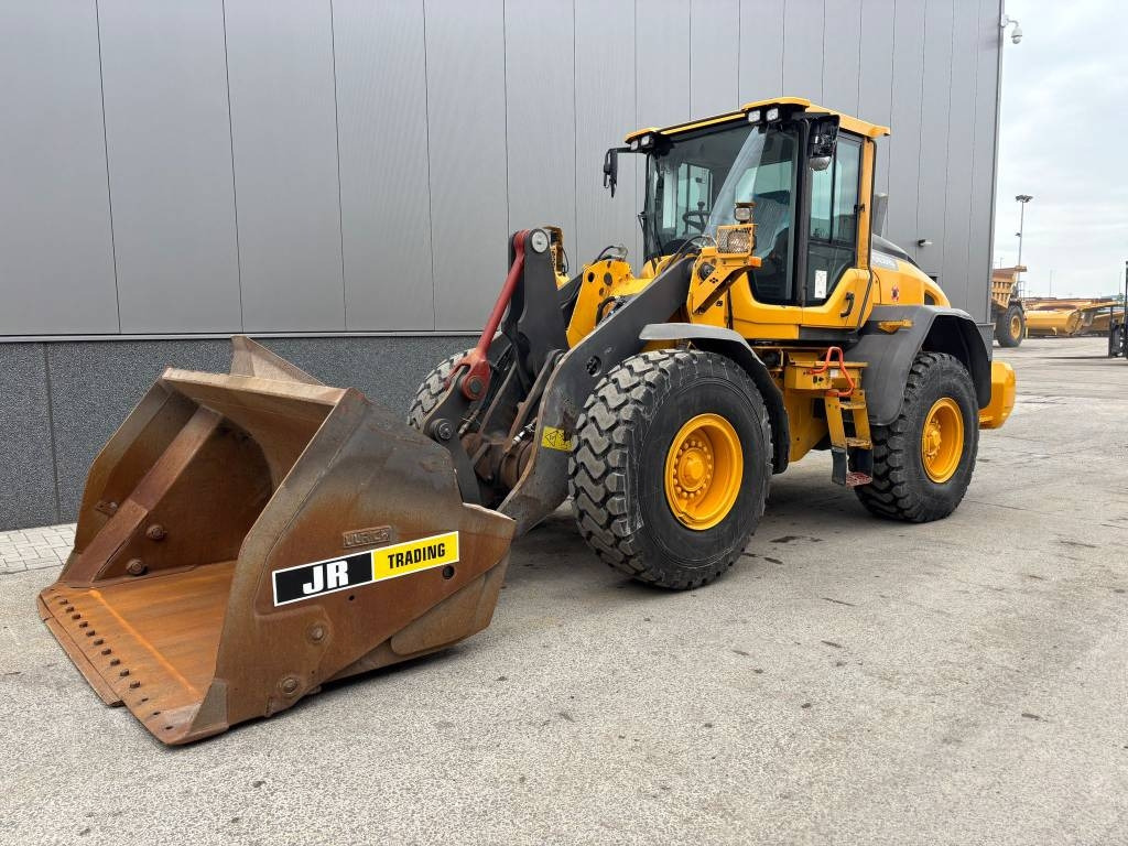 Volvo L 90 H (High tip + New tires)  - Wiellader: afbeelding 1 Volvo L 90 H (High tip + New tires)  - Wiellader: afbeelding 1