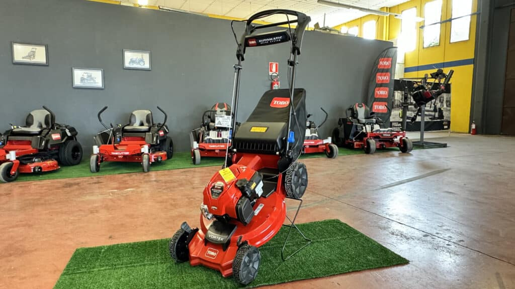 Toro – Tosaerba Super Recycler™ C53AST da 53 cm con SmartStow® 21693 - Gazonmaaier: afbeelding 3 Toro – Tosaerba Super Recycler™ C53AST da 53 cm con SmartStow® 21693 - Gazonmaaier: afbeelding 3