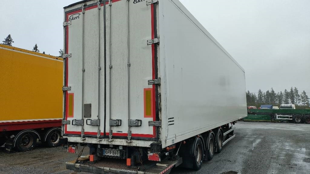 Ekeri Kokosivuauk.sisäkork 3,05 Thermoking 2 taso - Koelwagen oplegger: afbeelding 5 Ekeri Kokosivuauk.sisäkork 3,05 Thermoking 2 taso - Koelwagen oplegger: afbeelding 5