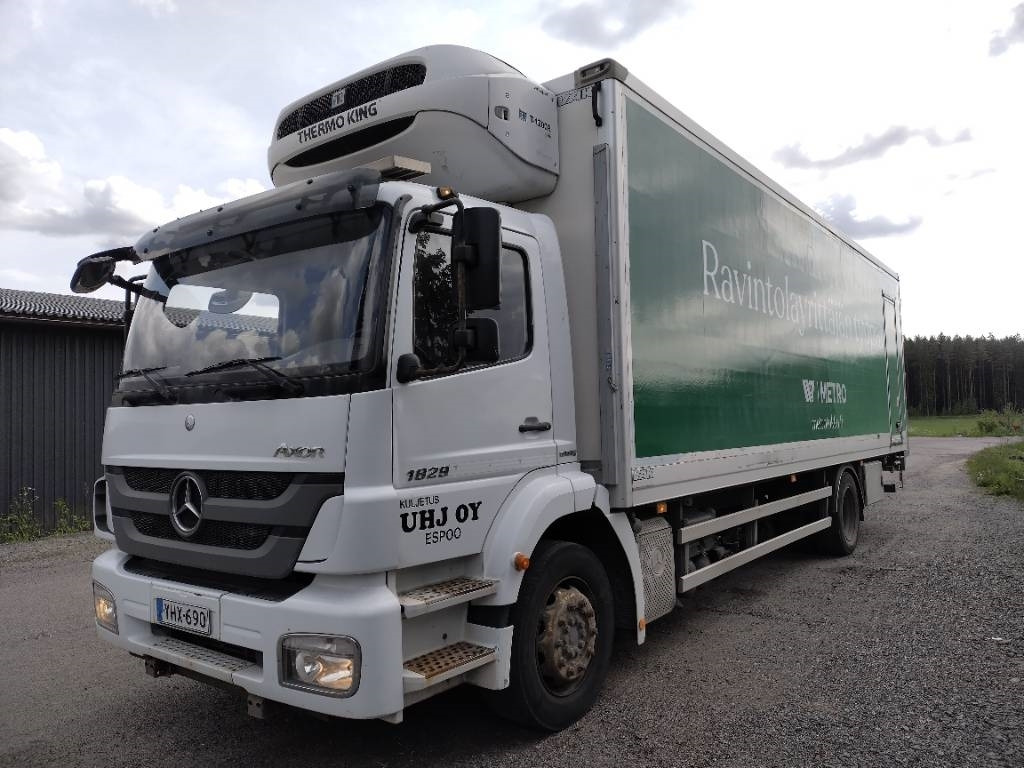 Mercedes-Benz Axor 1829 thermo king kone, 8,35m kori - Koelwagen vrachtwagen: afbeelding 2 Mercedes-Benz Axor 1829 thermo king kone, 8,35m kori - Koelwagen vrachtwagen: afbeelding 2