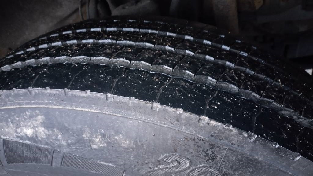 Scania P94 kokosivuaukeva kori+pl-nostin - Bakwagen: afbeelding 3 Scania P94 kokosivuaukeva kori+pl-nostin - Bakwagen: afbeelding 3