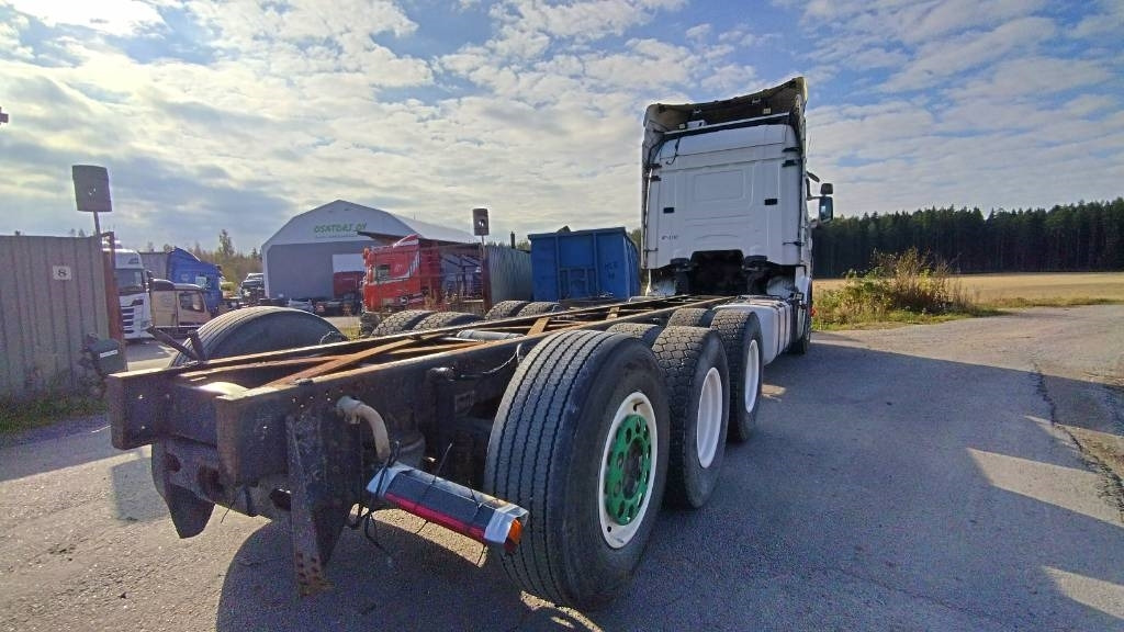 Scania R500 8x4 ilmajousi alusta - Chassis vrachtwagen: afbeelding 3 Scania R500 8x4 ilmajousi alusta - Chassis vrachtwagen: afbeelding 3