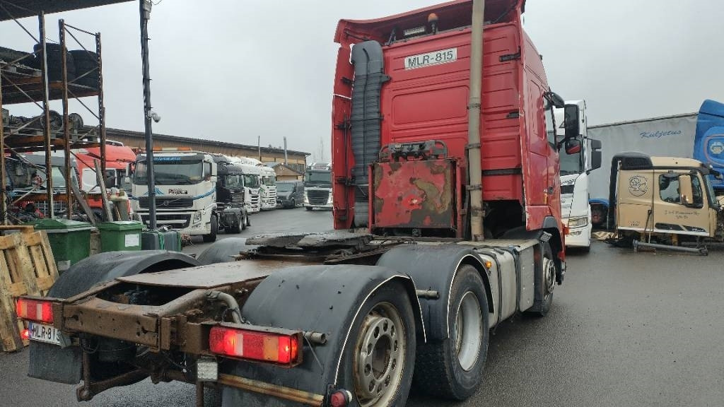 Volvo FH480 6x2 takateli veturi, hydrauliikka,manuaali - Trekker: afbeelding 2 Volvo FH480 6x2 takateli veturi, hydrauliikka,manuaali - Trekker: afbeelding 2