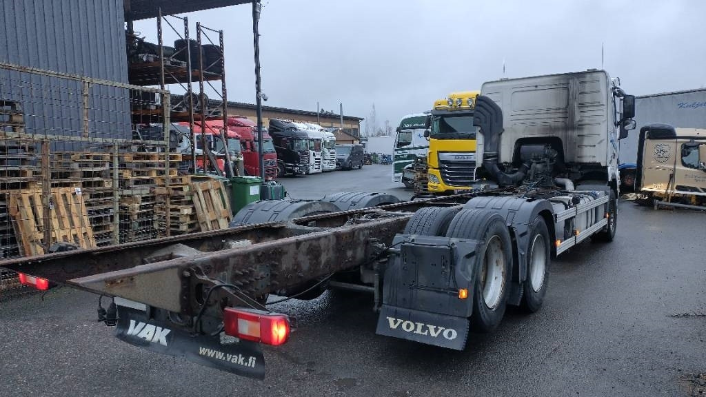 Volvo FH13 6x2 alusta, manuaalivaihteisto - Chassis vrachtwagen: afbeelding 3 Volvo FH13 6x2 alusta, manuaalivaihteisto - Chassis vrachtwagen: afbeelding 3