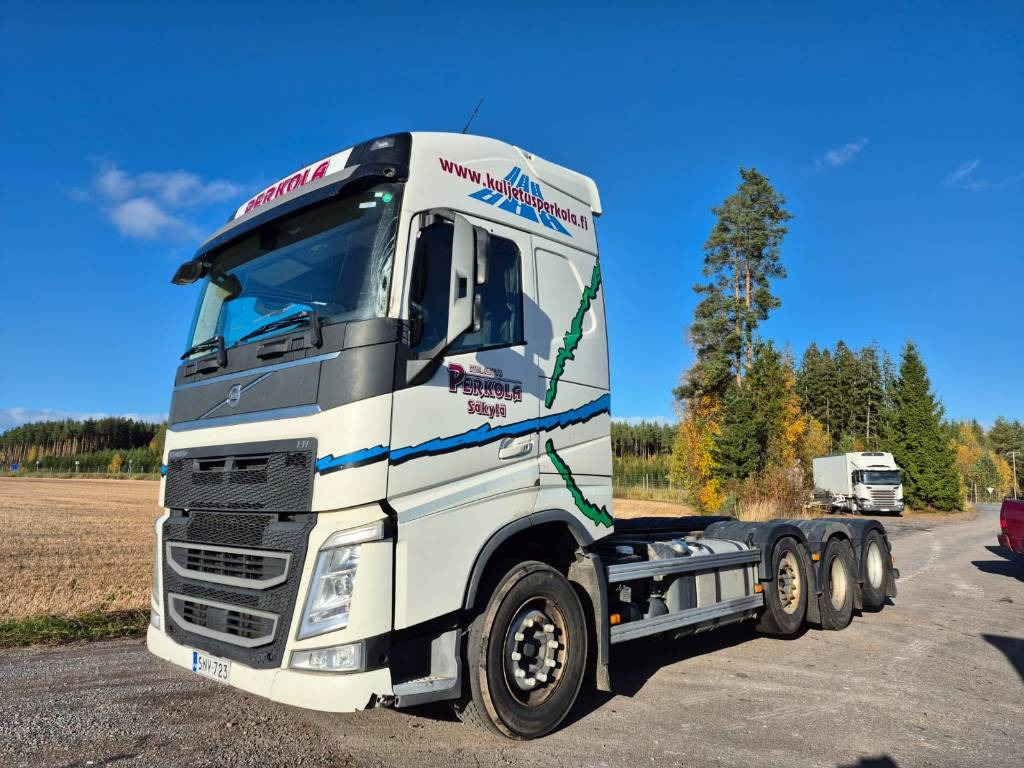 Volvo FH500 8x2 alusta - Chassis vrachtwagen: afbeelding 1 Volvo FH500 8x2 alusta - Chassis vrachtwagen: afbeelding 1