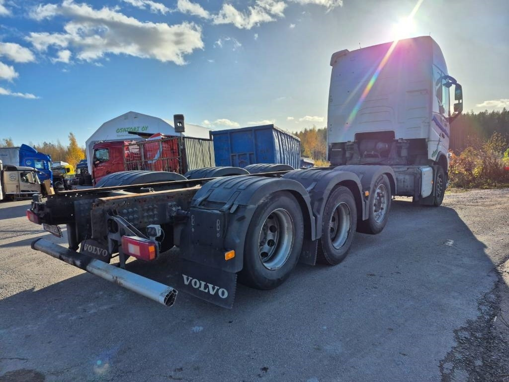 Volvo FH500 8x2 alusta - Chassis vrachtwagen: afbeelding 3 Volvo FH500 8x2 alusta - Chassis vrachtwagen: afbeelding 3