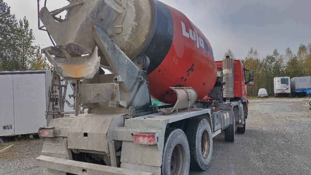 Volvo FM9 8x4 full steel,manual, mixer - Tankwagen: afbeelding 4 Volvo FM9 8x4 full steel,manual, mixer - Tankwagen: afbeelding 4