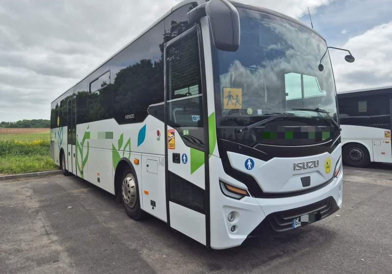 Isuzu KENDO INTERLINER / SPROWADZONE / 70 000 KM / KLIMA - Streekbus: afbeelding 1 Isuzu KENDO INTERLINER / SPROWADZONE / 70 000 KM / KLIMA - Streekbus: afbeelding 1